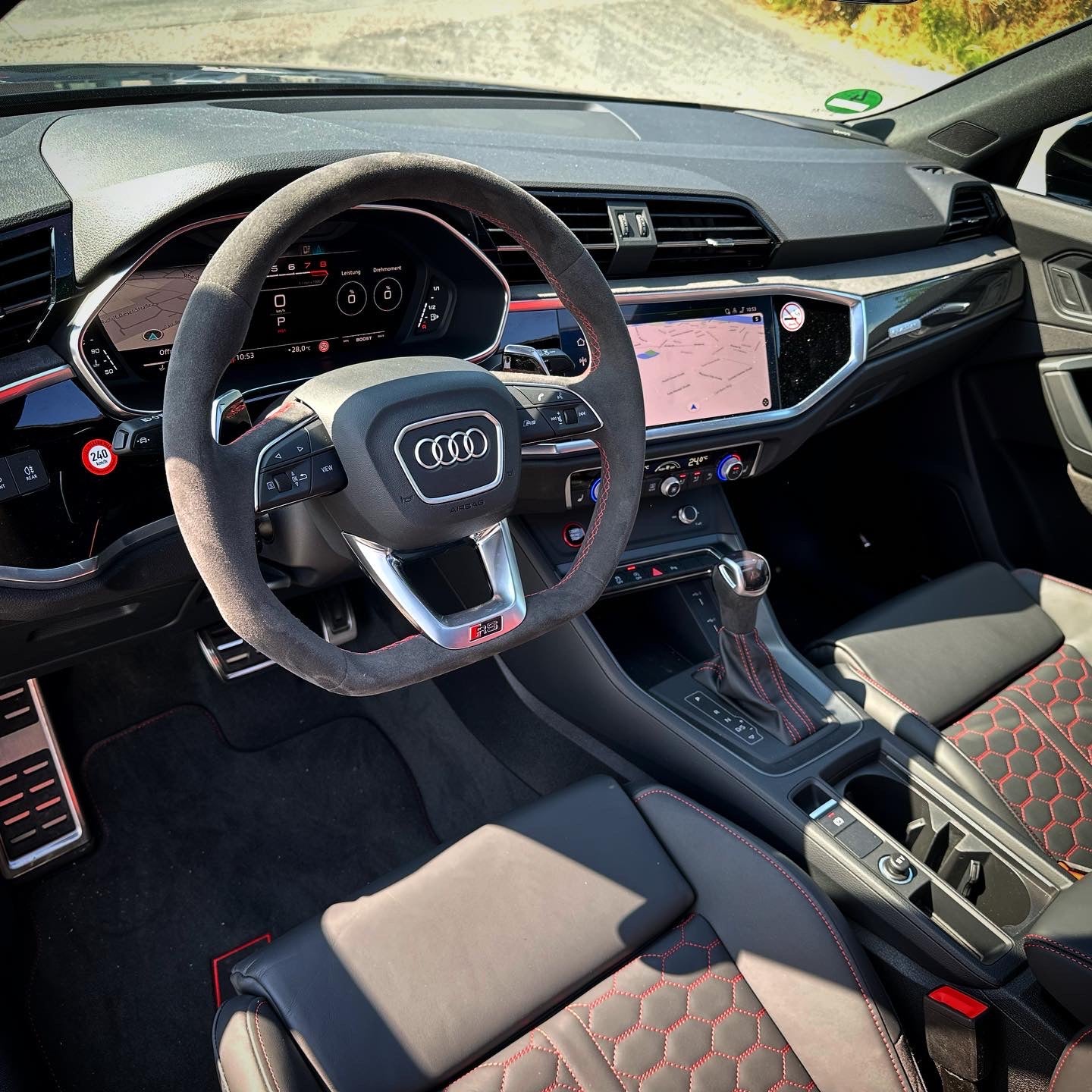 Audi RSQ3 Sportback Grau