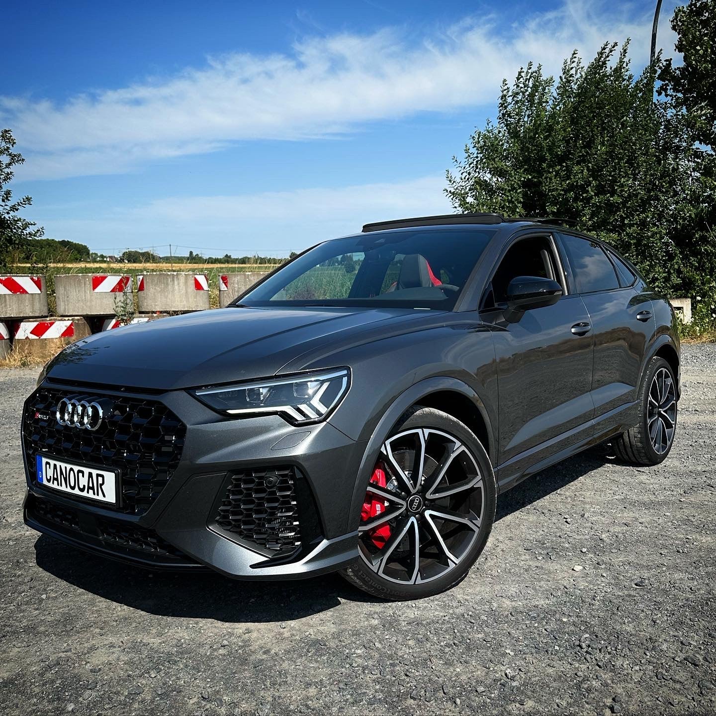 Audi RSQ3 Sportback Grau